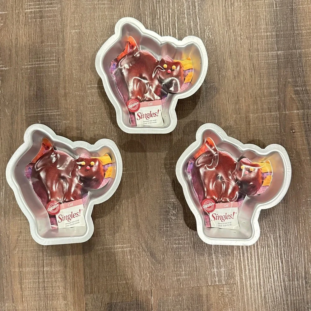 Wilton Cat Singles Mini Cake Pan Set of 3 Silver Halloween Baking Mold 2105-1123